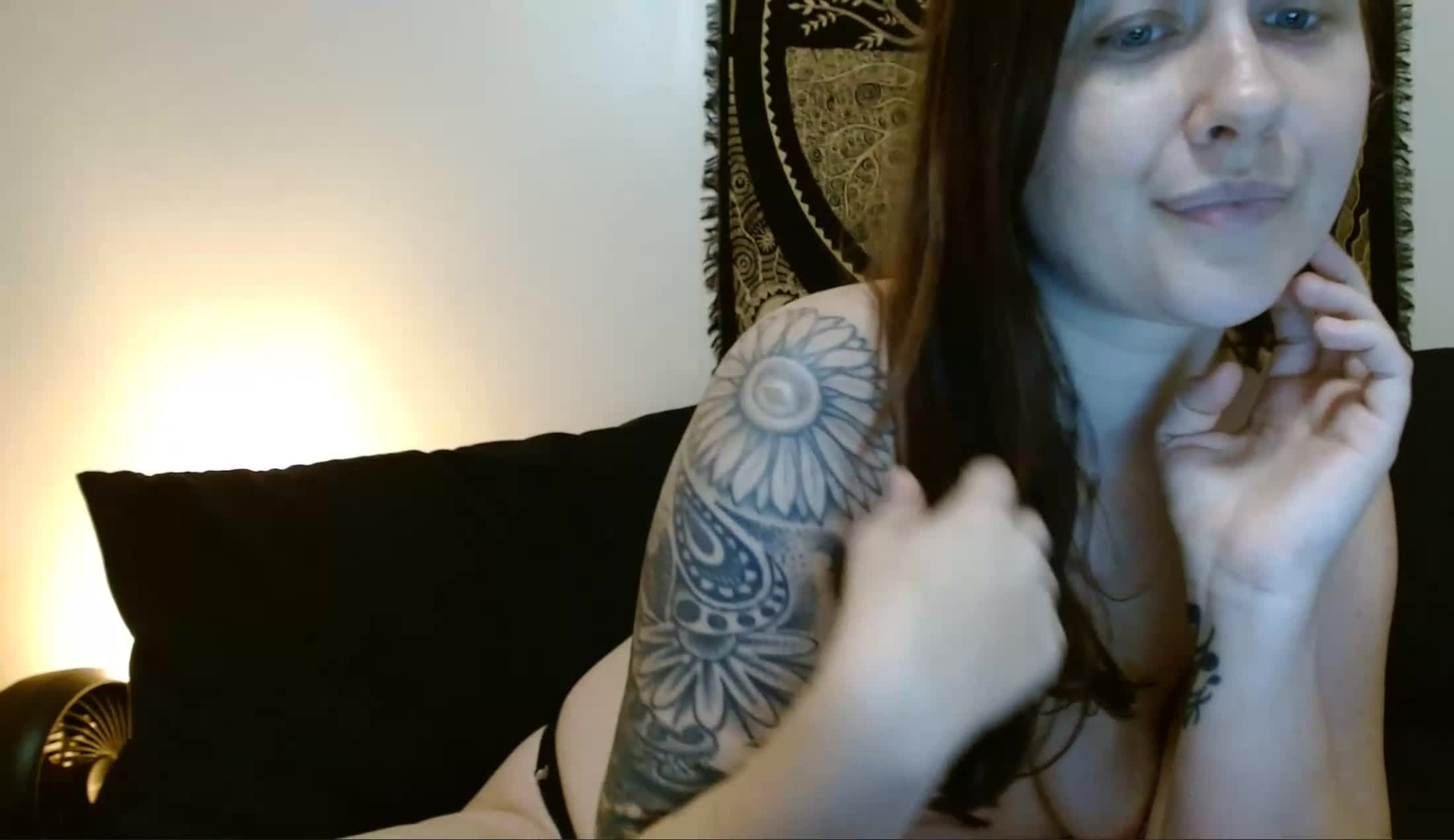 Intérprete D_a_i_s_y Video 1