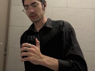 CollegeGuyNextDoor cam model profile picture 