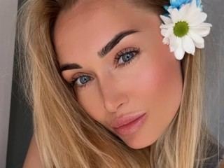 Tina_a Profilbild des Cam-Modells 