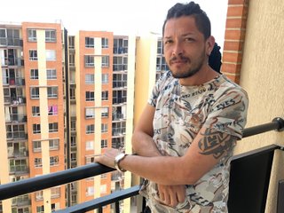 Profilbilde av DIEGOPEREZ90 webkamera modell