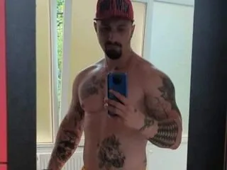 Image de profil du modèle de webcam Rickysiner