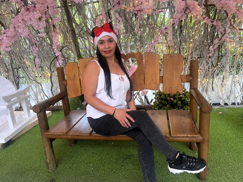 Interprète Milf69Luciana Photo 4