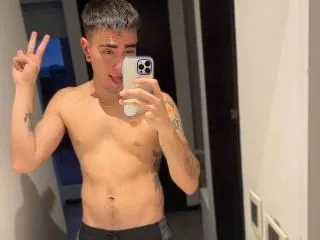 AndyShaw profilbild på webbkameramodell