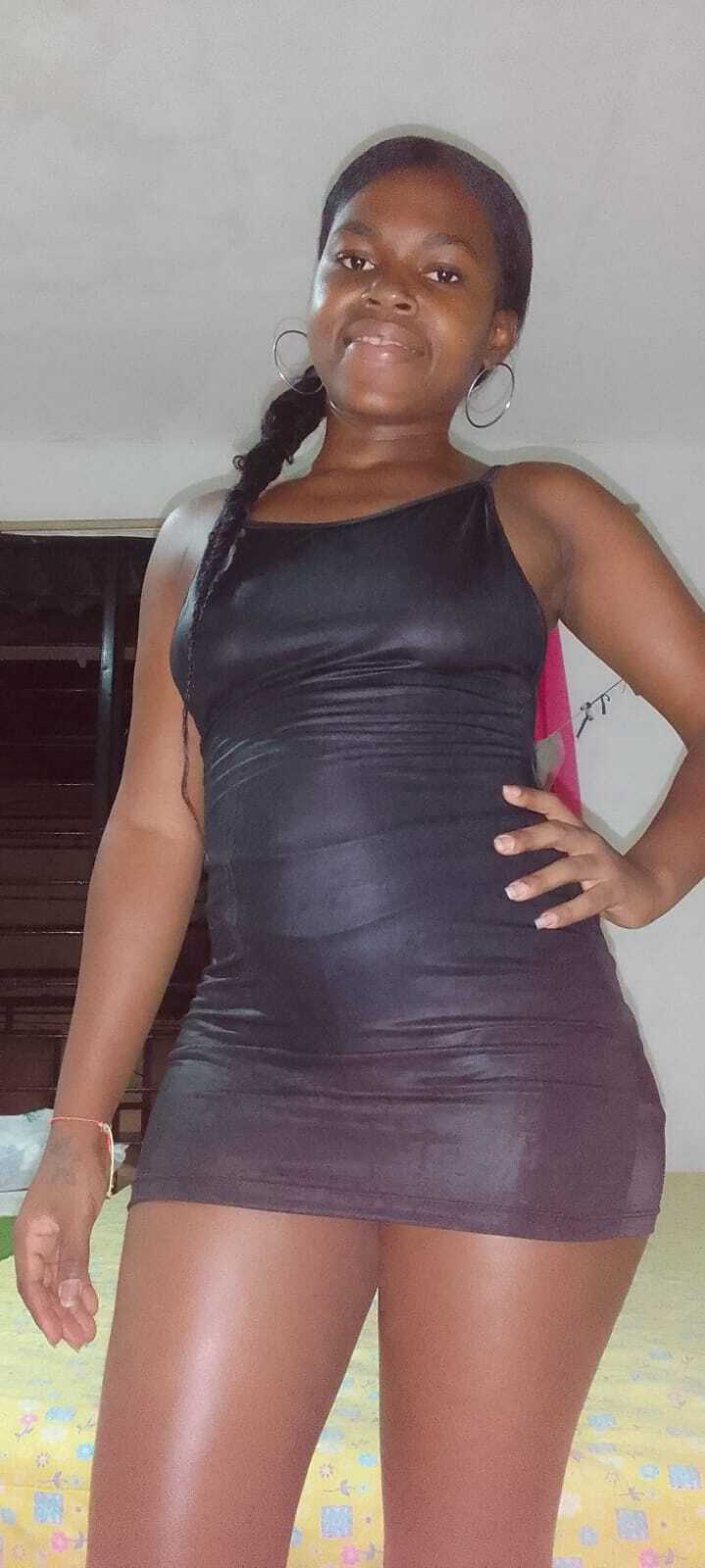 Artiest CloeThomson Foto 5