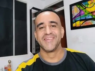 Image de profil du modèle de webcam DilanSanz