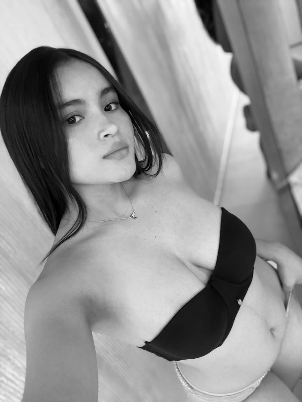 Artist MiaaPalmer Foto 1