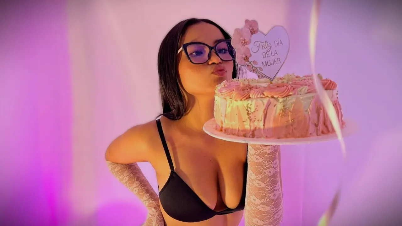 Utøver MiaaPalmer Bilde 2