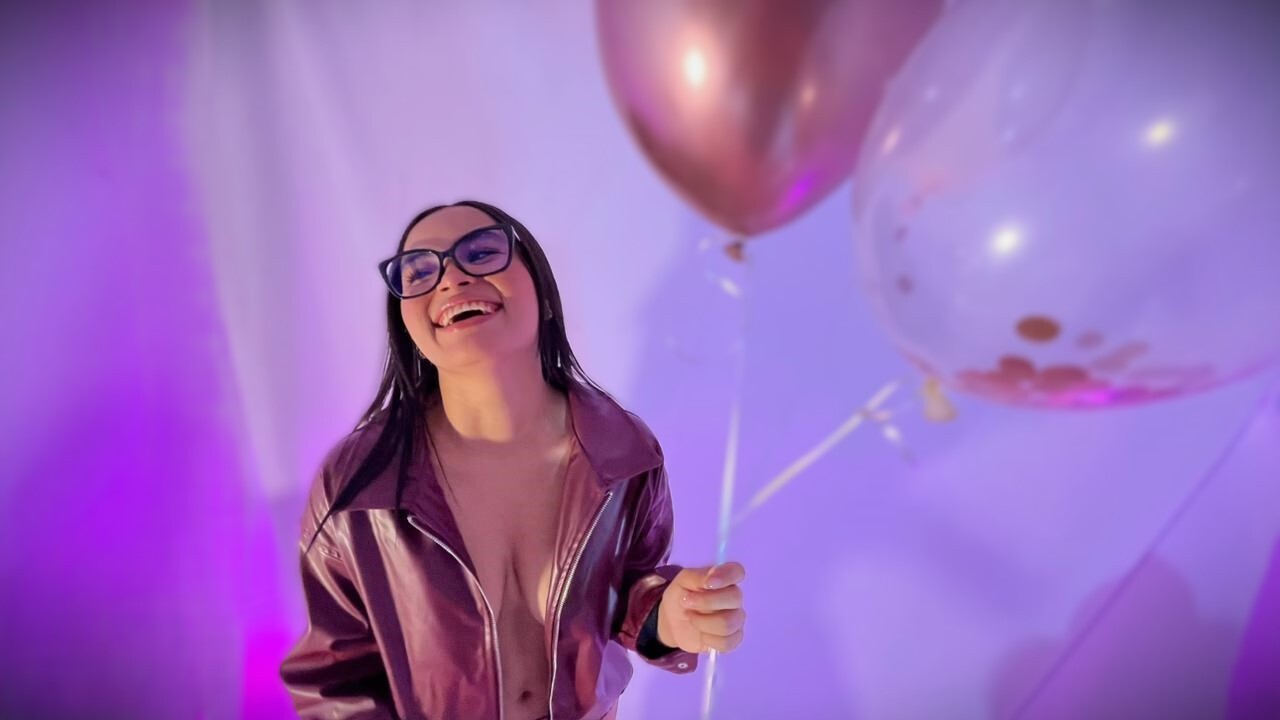 Utøver MiaaPalmer Bilde 12