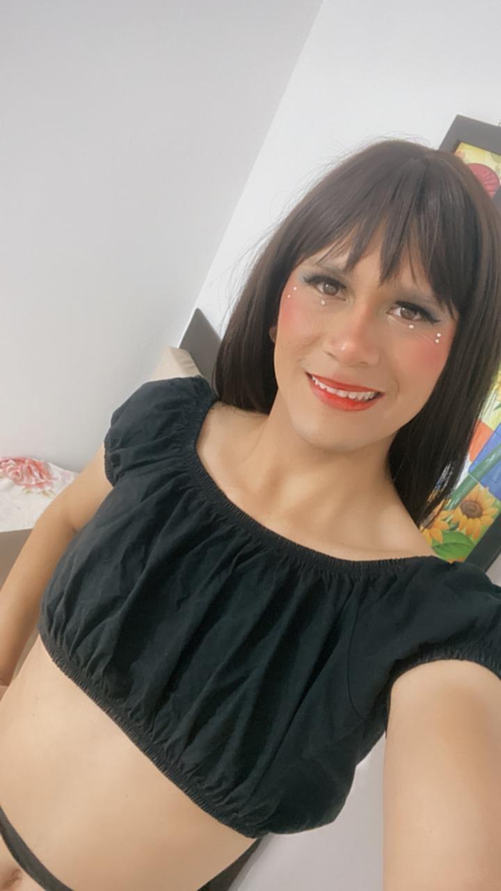 Interprete tifaniith Foto 1