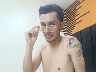 Profilbilde av Tall_boy96 webkamera modell