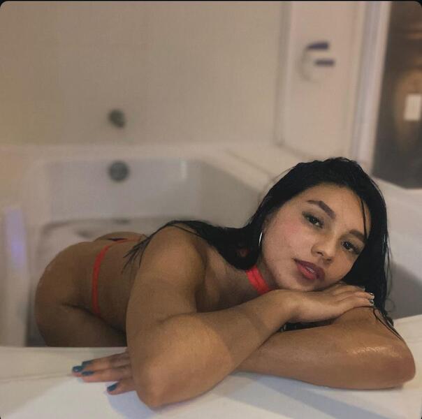 Artiest CharlotJames Foto 11