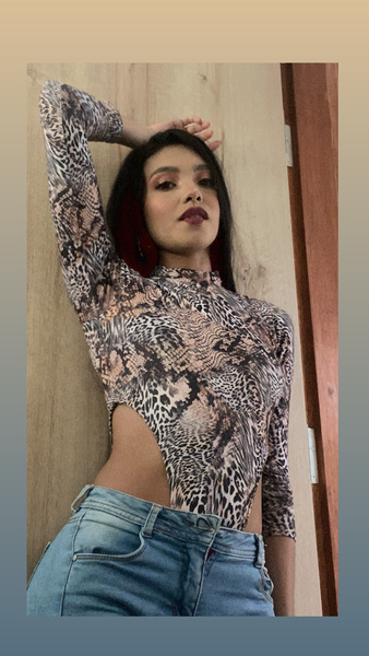 Artiest CharlotJames Foto 7