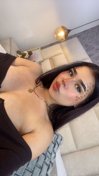 Artist Imxcloee Foto 3