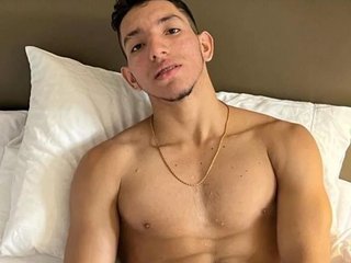 Foto de perfil de modelo de webcam de AdamMax 