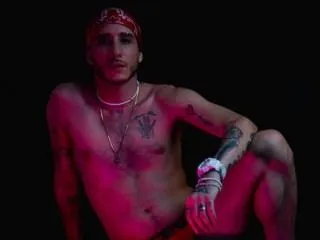 Imagen de perfil de modelo de cámara web de AdamHyuga