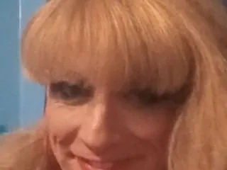 Image de profil du modèle de webcam CherrianneLacey