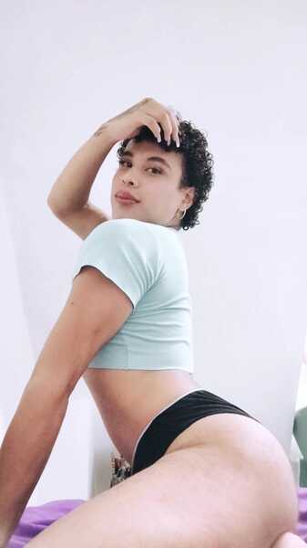 Interprete BeeallaRosee Foto 8