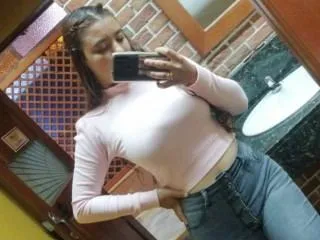 AndreaCortez profilbild på webbkameramodell