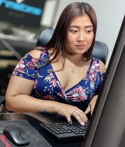 Performer Nirali Photo 3