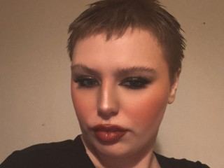Profilbilde av PoshTotty90 webkamera modell