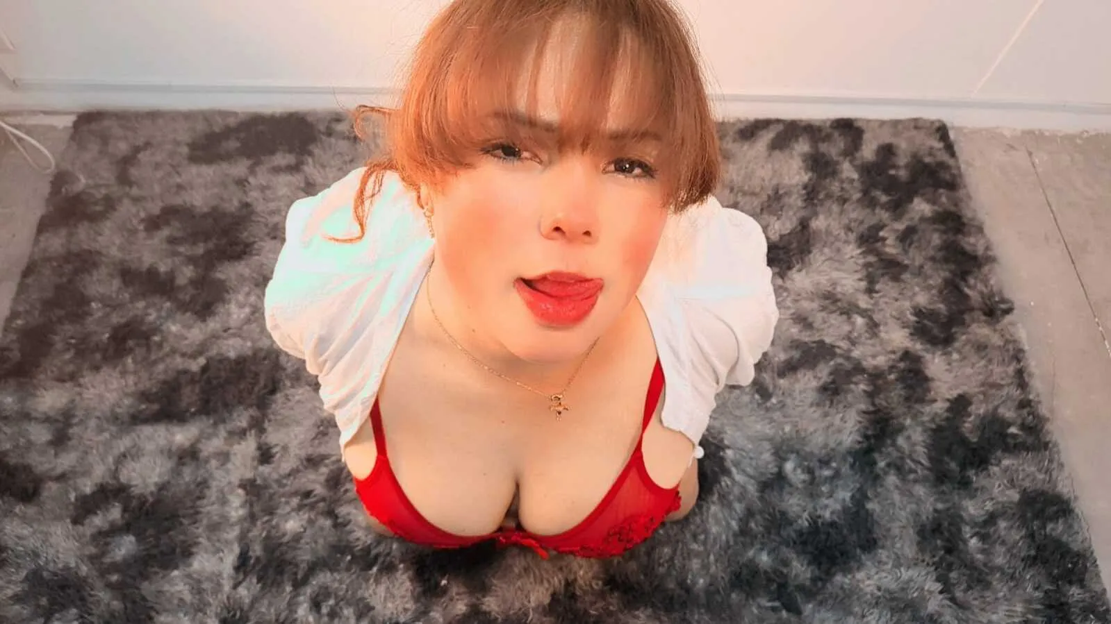 Performer HannaPearl Photo 2