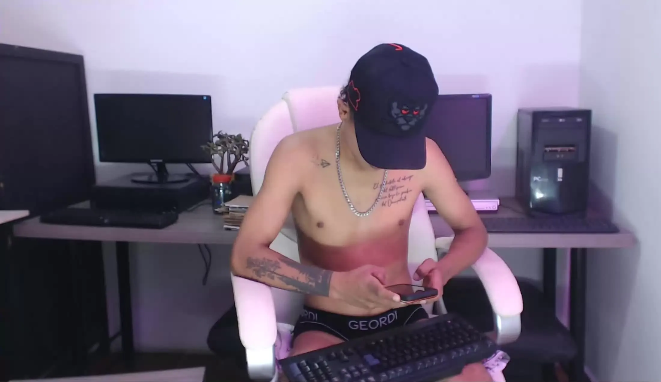 Performer EdwardMilleer Video 1