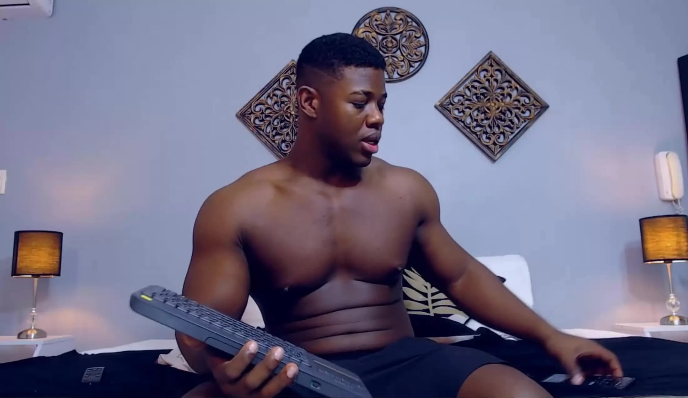 Utøver MikeCrost Video 1