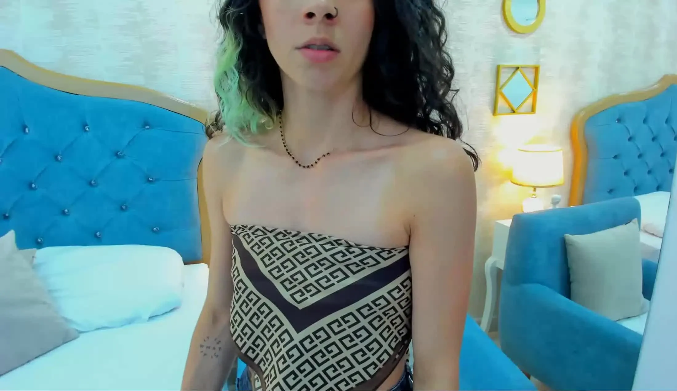 Artist DinaCarters Video 1
