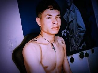 Eliot_Perlmann cam model profile picture 