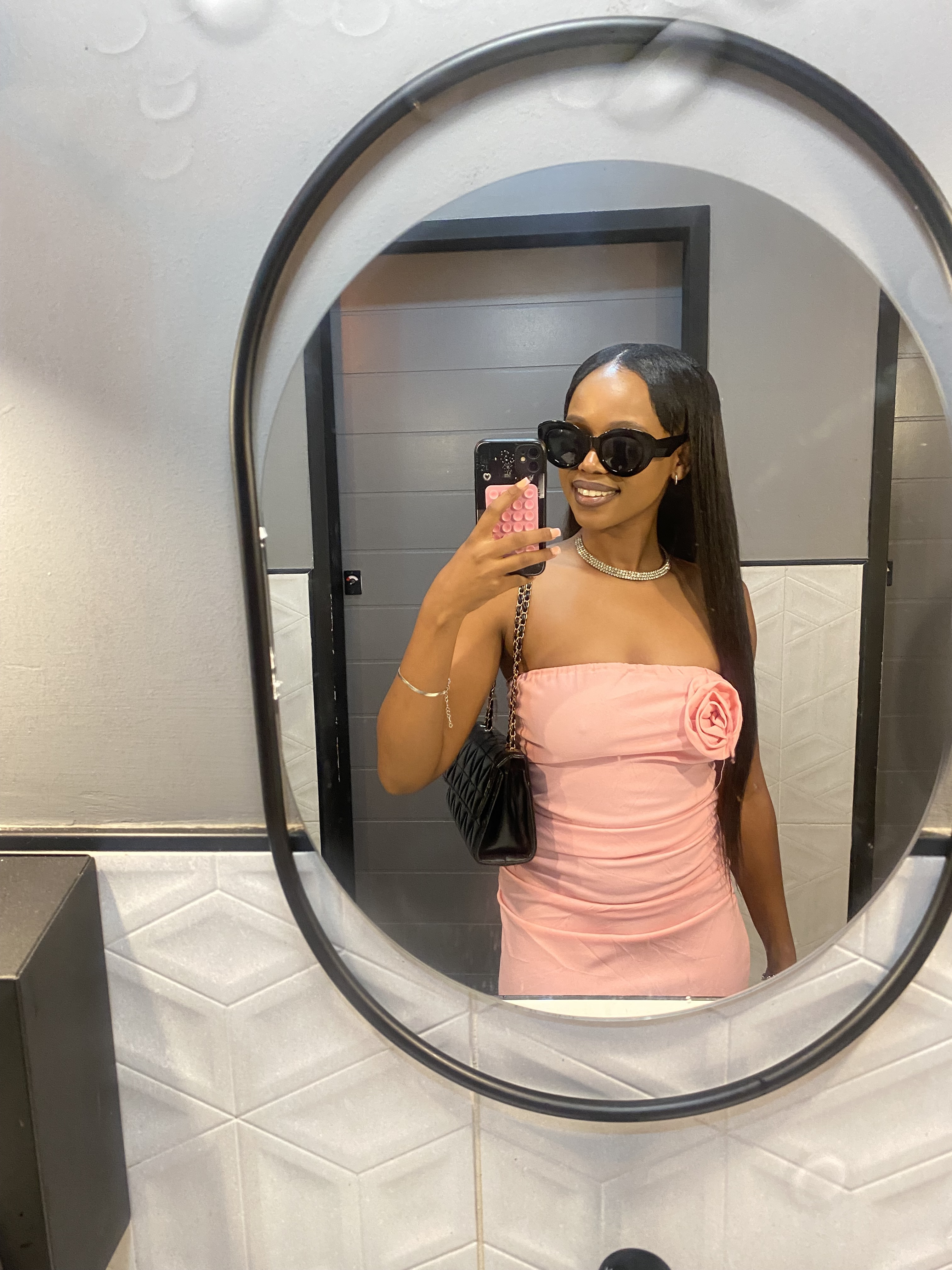 Performer SexyAssZeeee Photo 1