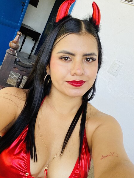 Interprète MadelynFill Photo 3