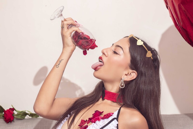 Performer ZaraBlazes Photo 5