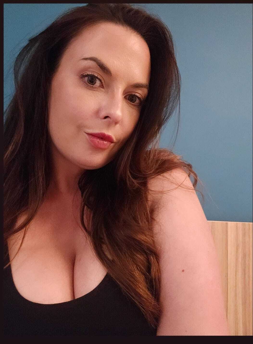 Artiest XYourNaughtyTillyX Foto 8