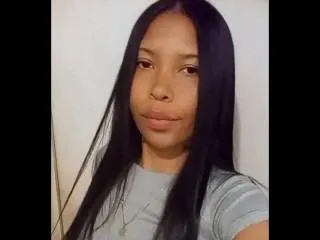 Noah_Evanz19 profilbild på webbkameramodell