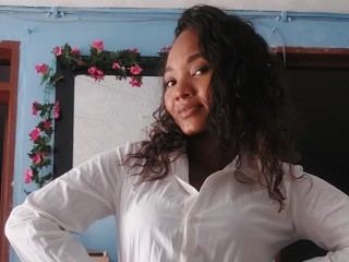 AngieDalessio cam model profile picture