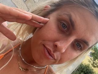 Juliecam97 Profilbild des Cam-Modells 