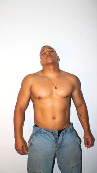 Intérprete Falcon_Hot Foto 3