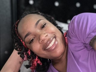 Image de profil du modèle de webcam NadiaBusty69