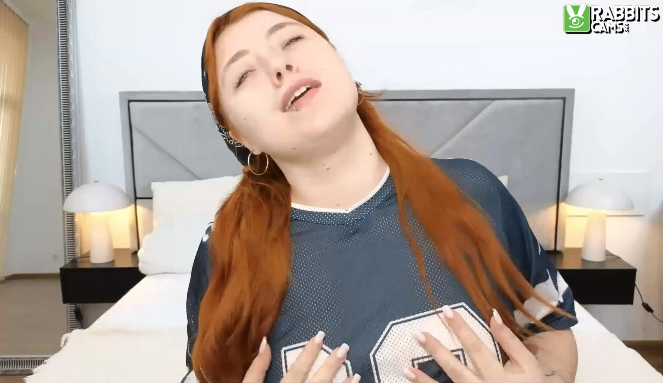 Artiest KrossAnny Video 1