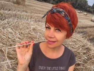 Image de profil du modèle de webcam LeonaSexLove