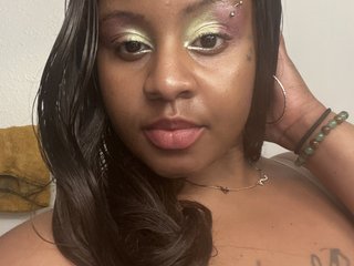 Image de profil du modèle de webcam LavenderSplit