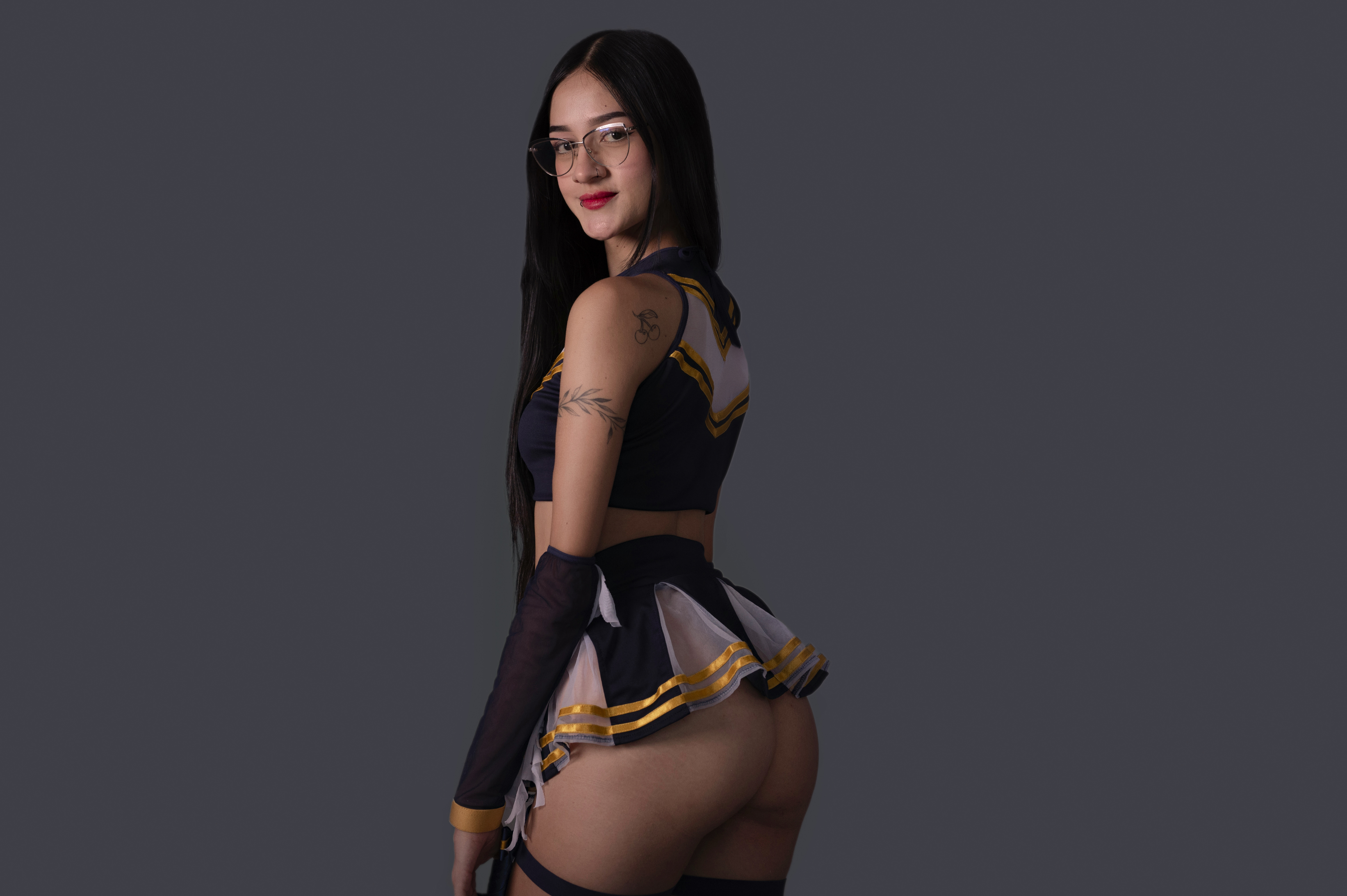 Performer SaraSthore Photo 2