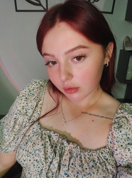 Interprète MiaFlores18 Photo 2