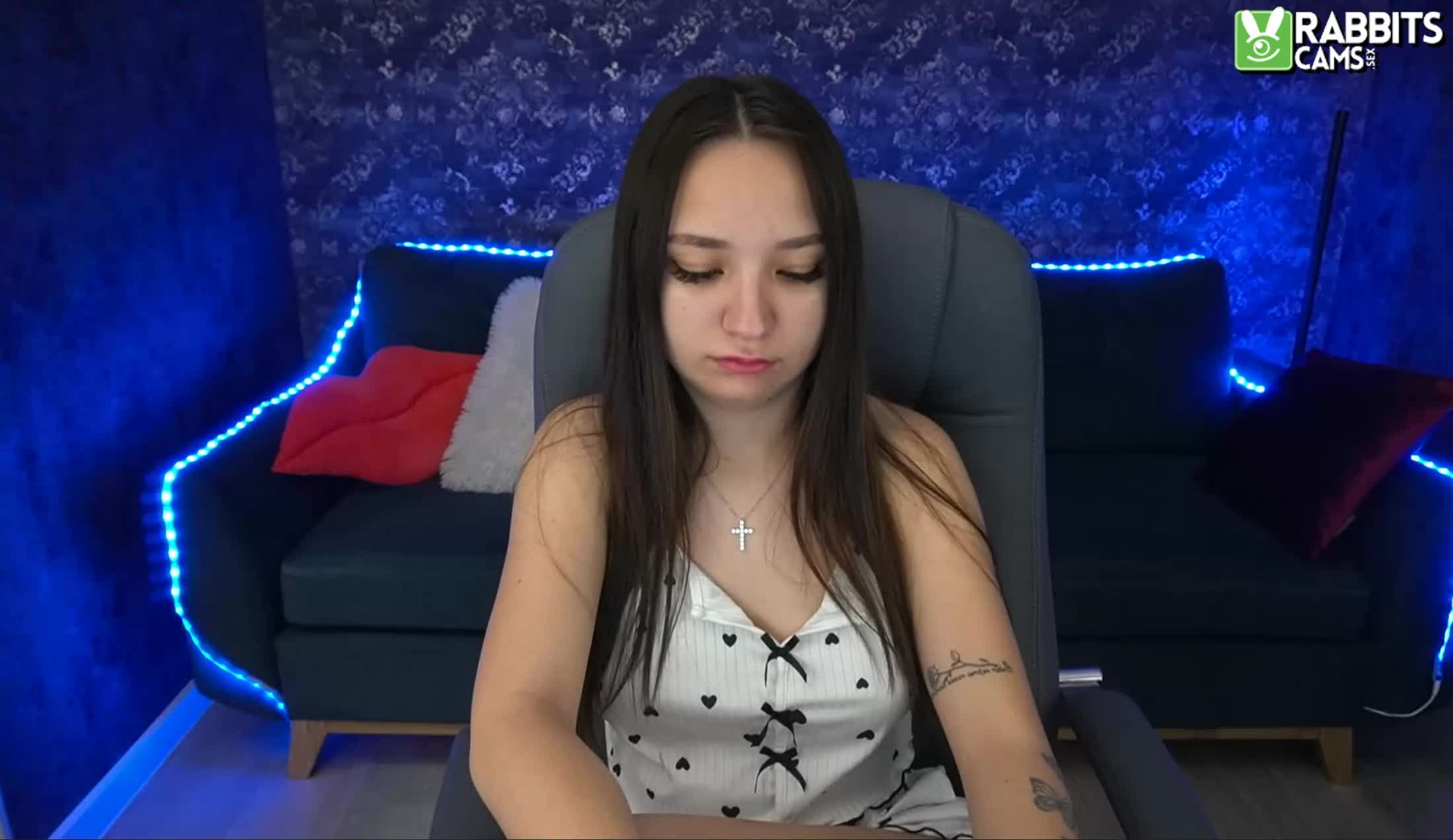 Artist ElysLunar Video 2