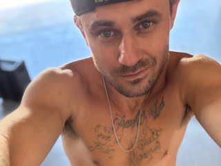 Imagen de perfil de modelo de cámara web de RowdIEx760