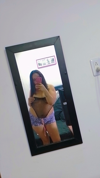 Performer Natalie25 Photo 3