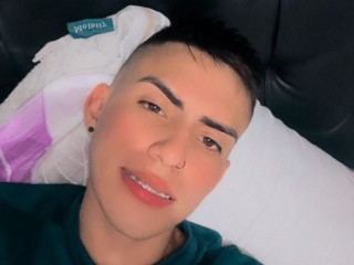 Image de profil du modèle de webcam west_adam