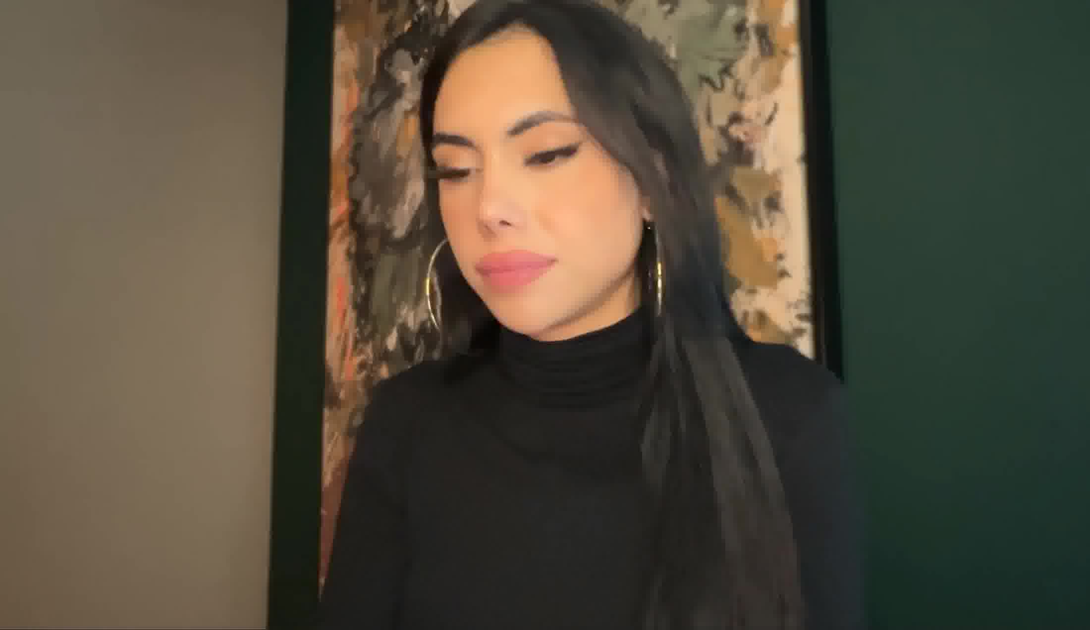 Intérprete AngelicaNL Video 1
