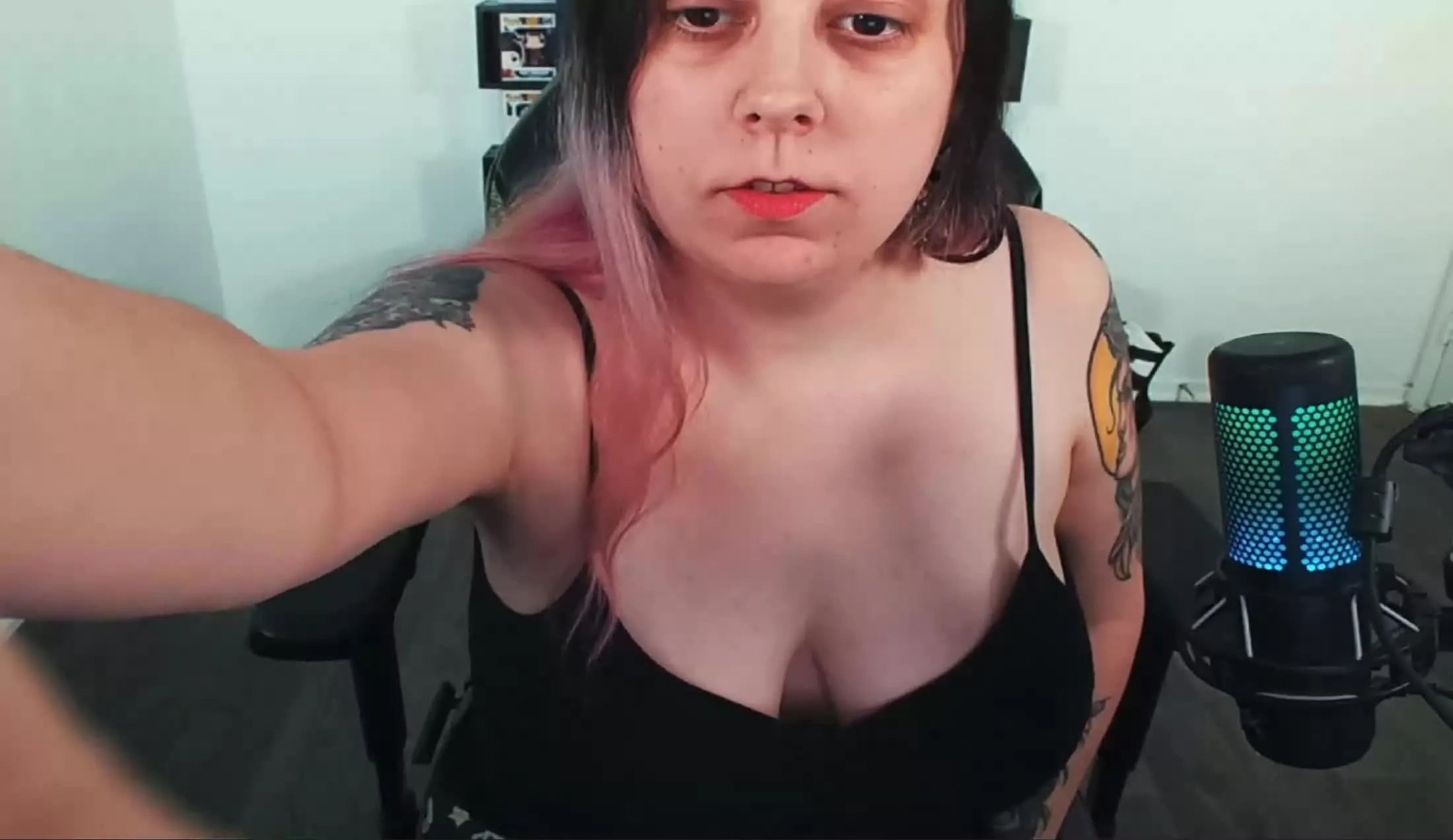 Artista AkaraFang Video 1