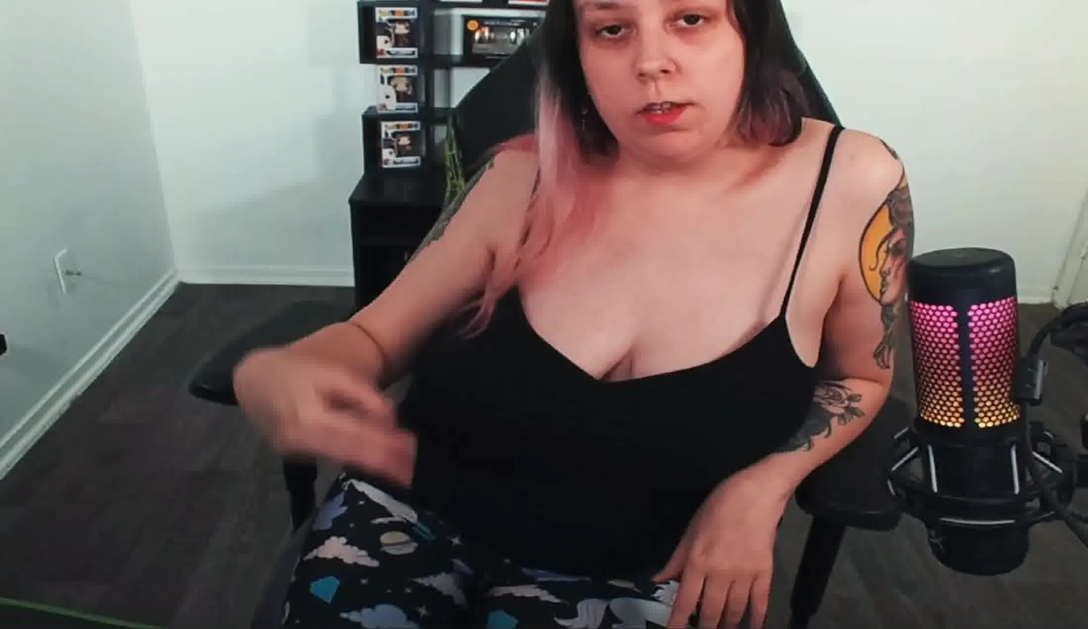 Artista AkaraFang Video 1